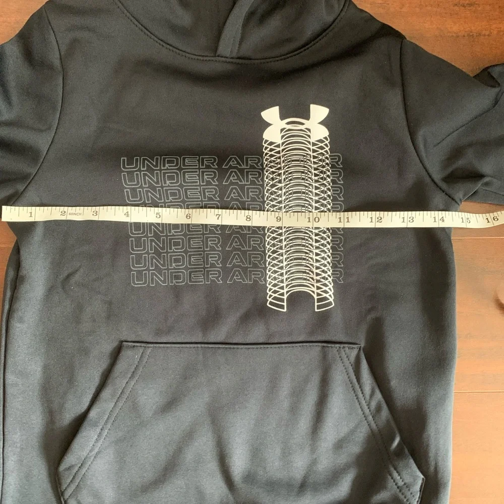 Under Armour - Picture 4 of 4